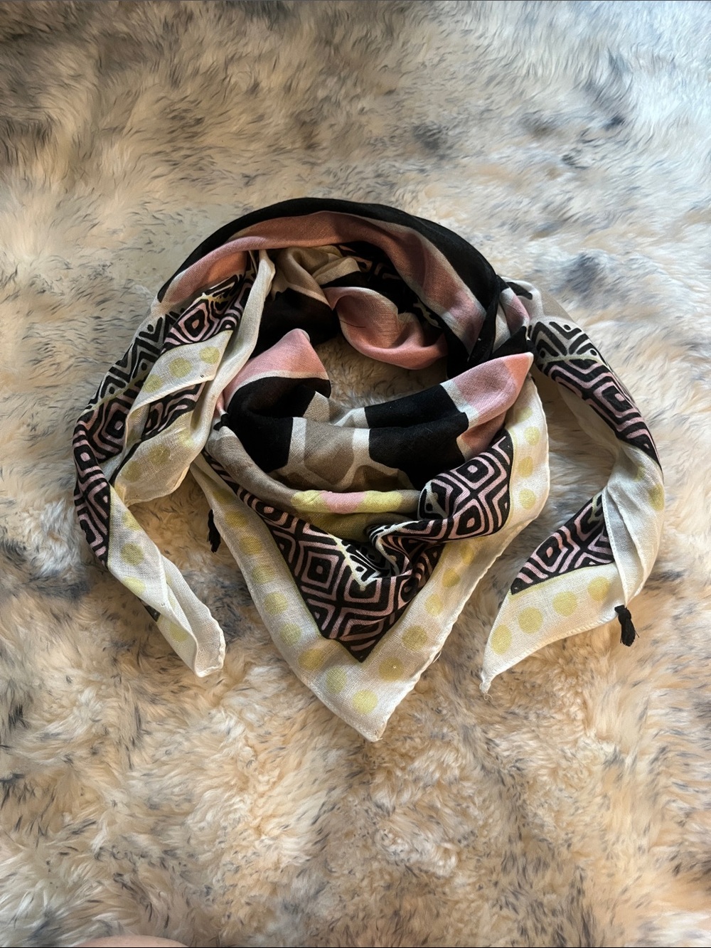 Kendall & Kylie Pink, Black & Cream Geometric Accent Scarf